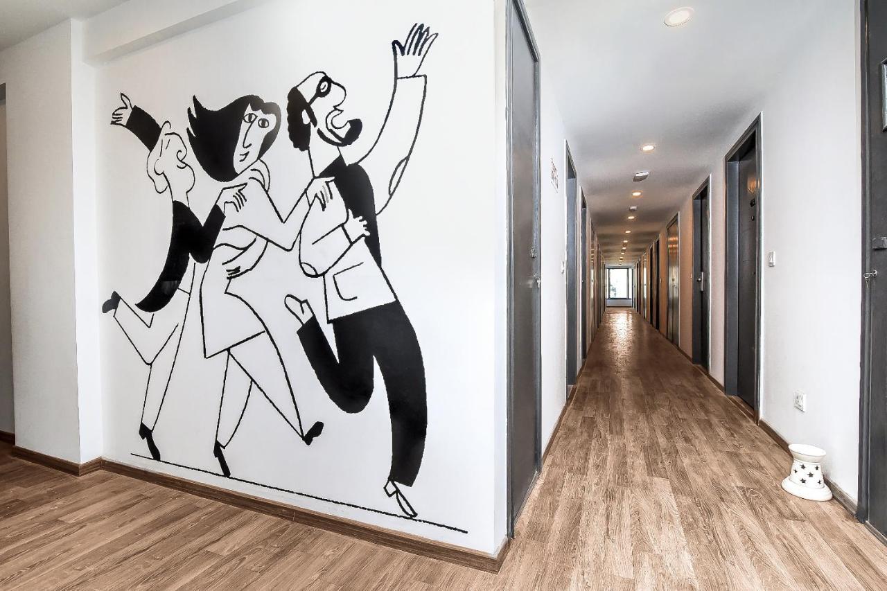 Townhouse 834 Jp Paradise Near Pvr Cinemas Skywalk 4*