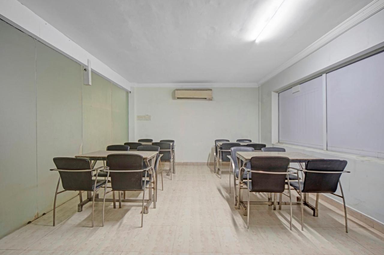 Townhouse 834 Jp Paradise Near Pvr Cinemas Skywalk Chennai