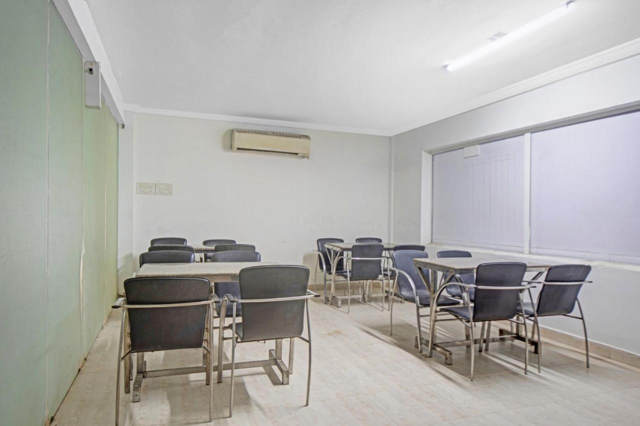 Townhouse 834 Jp Paradise Near Pvr Cinemas Skywalk Chennai