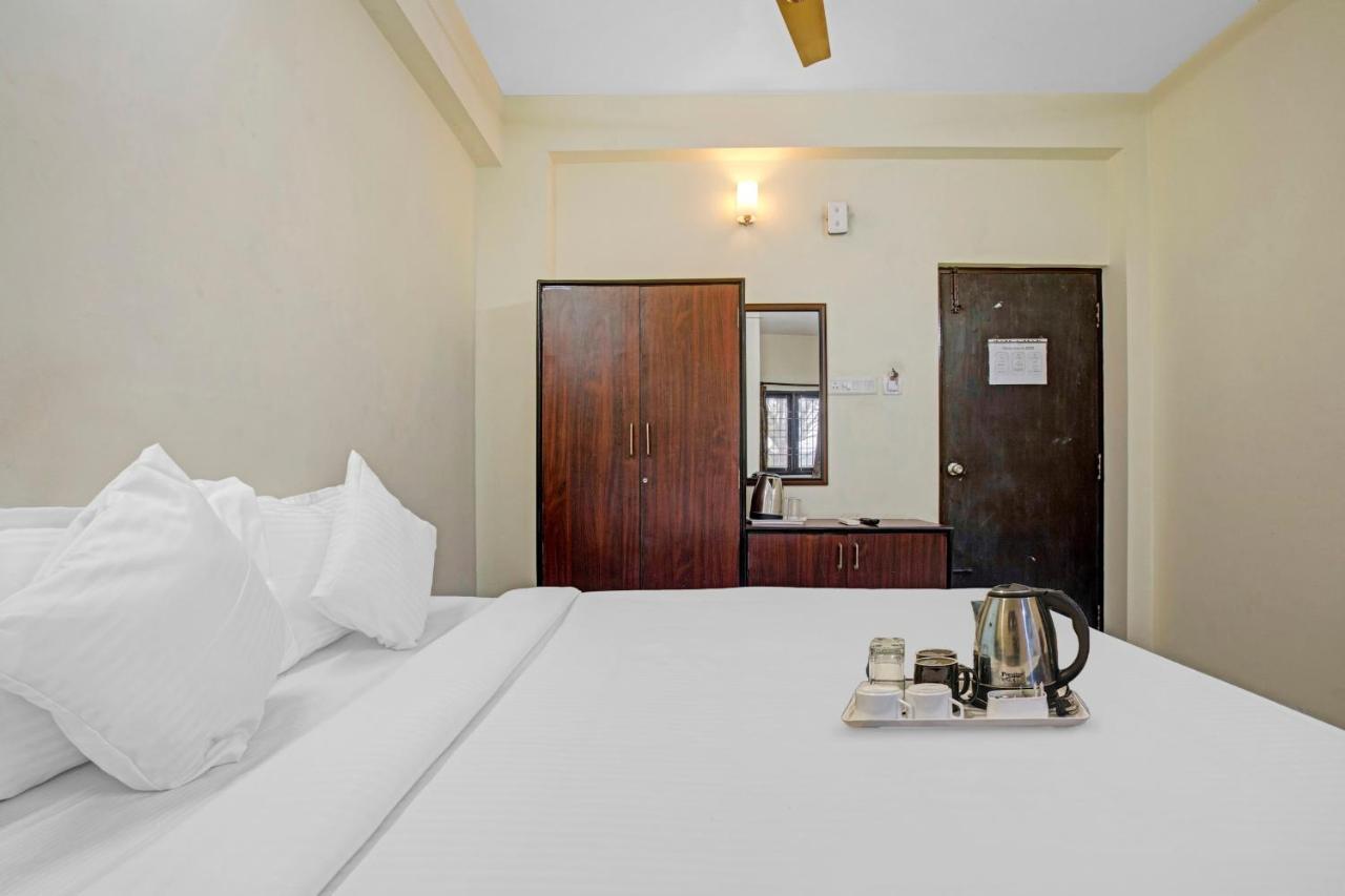 Townhouse 834 Jp Paradise Near Pvr Cinemas Skywalk 4* Chennai