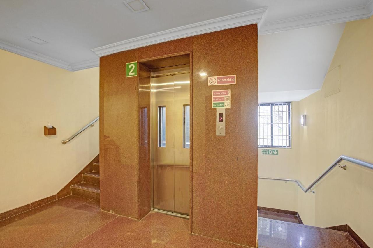 Townhouse 834 Jp Paradise Near Pvr Cinemas Skywalk 4* Chennai